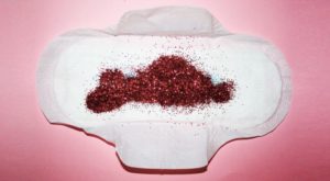 Коричневые выделения с кровью за 10 дней до месячных