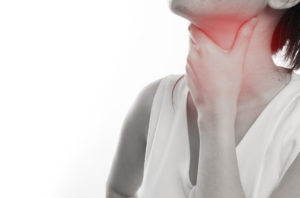 Ком в горле, звук лопающихся пузырьков в шее