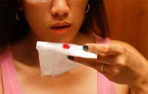 Кровь из горла