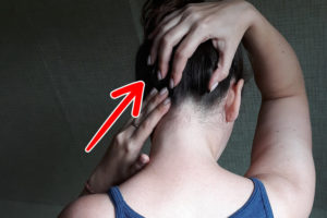 Больно наклонять голову в бок